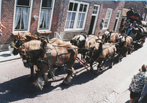 618 Zesspan met wagen van de Palm-brouwerij tijdens de Palm Trekparade Brussel-Amsterdam 1996 te Veere