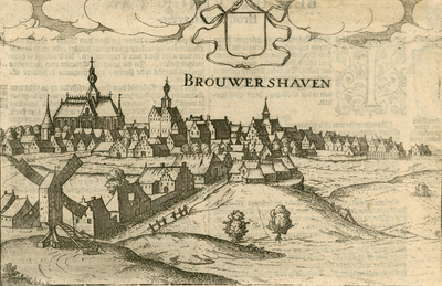 1680 Brouwershaven. Gezicht op de stad Brouwershaven van de landzijde, met boven leeg wapenschild, en tekst op de achterzijde