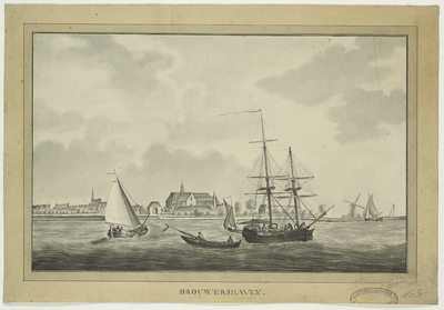 1692 Brouwershaven. Gezicht op de stad Brouwershaven met schepen op de rede