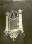 1733b Het gedenkteken voor Pieter de Huybert, in de Nederlandse Hervormde kerk te Burgh, na restauratie na de brand (1924)