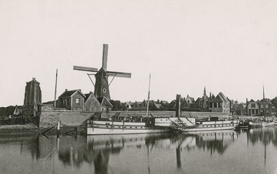 1919 Gezicht op de aanlegplaats van de provinciale boten aan het Luitje te Zierikzee