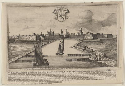 2278 T' Sas van Gent. Gezicht op de stad Sas van Gent, vanuit het kanaal, met schepen op de voorgrond en personen op de ...