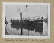 3-3 Stoomboot van het veer Middelburg-Zierikzee in het kanaal door Walcheren