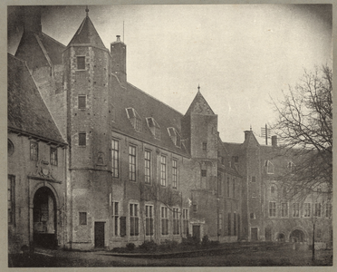 489-8 Gezicht op de voormalige Rijksarchiefgebouwen aan het Abdijplein te Middelburg, vóór restauratie