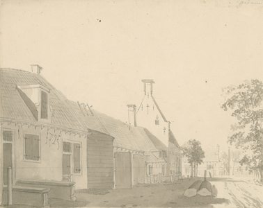 63 Gezicht in het dorp Biggekerke met een huis met jaartal 1725 en boomstammen en rechtsboven een aantekening