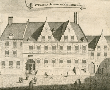 678 Latinsche School tot Middelburg. De voorgevel van de Latijnse school aan de Latijnse Schoolstraat te Middelburg, ...