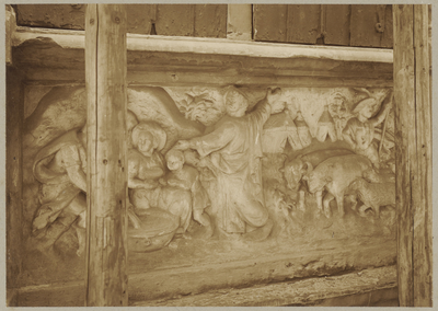 722e Details (beeldhouwwerk) vee, Christus en tentenkamp van de gevel van het huis In den Steenrotse te Middelburg aan ...