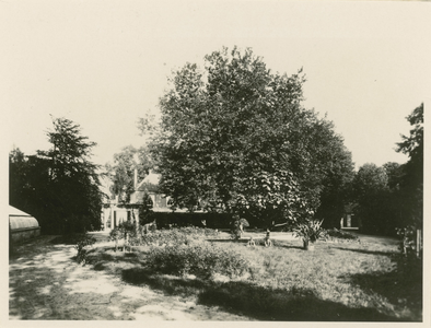 862b Gezicht op de achterzijde van de buitenplaats Poelwijck te Oost-Souburg, afgebroken circa 1890