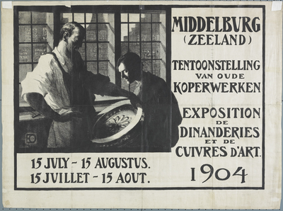 1051 Een koperslager toont zijn werk op een affiche voor de tentoonstelling van oude koperwerken te Middelburg ...