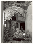 1195-86 Verwoest stucwerk in het stadhuis te Middelburg na het bombardement van 17 mei 1940