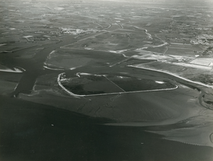 1317-11 Werken voor de Schelde-Rijnverbinding en de bouw van de Kreekraksluizen. 1965-1971. 14 luchtfoto's ; max. 18 x ...