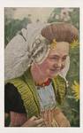 1389-5 Walcheren, Klederdracht. [c. 1930]. 1 mapje, 8 foto's : lichtdr., in kleur ; 13,5/8,5 x 8,5/13,5 cm, 1930 c.