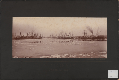 344-2 Zeilschepen in de havens van Vlissingen bij zware ijsgang