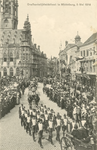 402-21 Onafhankelijkheidsfeest te Middelburg, 5 mei 1914 . Optocht op de Grote Markt