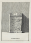 442-25 Achterzijde van een altaarsteen, opgedragen aan de godin Nehalennia, gevonden op het strand van Domburg, ...