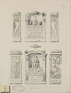443-13 Twee altaarstenen voor de godin Nehalennia, met de zijkanten versierd met fruithoorns en bloemen, gevonden op ...