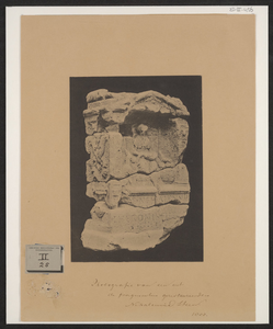 456 Een Nehallennia-altaarsteen, gevonden op het strand bij Domburg in 1647, gerestaureerd in 1888