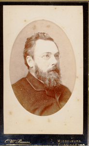 154-66 Dr. Hendrik Japikse (1849-1925), doctor in wis- en natuurkunde en leraar aan de Rijks- H.B.S. te Middelburg, lid ...