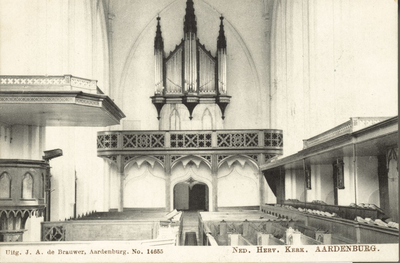 123-29 Ned. Herv. Kerk. Aardenburg.. Het vroegere interieur van de Nederlandse Hervormde Sint Baafs kerk te Aardenburg