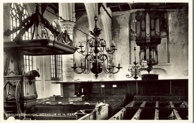 125-56 Brouwershaven, Interieur N.H. Kerk. Interieur van de Nederlandse Hervormde kerk te Brouwershaven