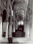 128-33 Interieur van de Nederlandse Hervormde Grote of Maria Magdalenakerk te Goes