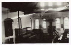 132-35 Interieur van de Nederlandse Hervormde kerk te Kloosterzande