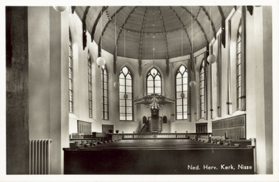 134-52 Ned. Herv. Kerk, Nisse. Interieur van de Nederlandse Hervormde kerk te Nisse