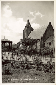 137-100 Serooskerke (W.) Ned. Herv. Kerk. De Nederlandse Hervormde kerk te Serooskerke (Walcheren)
