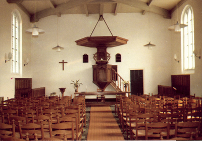 137-76 Kerkvoogdij N.H. Gemeente Retranchement. De preekstoel in de Nederlandse Hervormde kerk te Retranchement