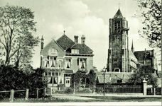 139-66 Villa Nieuw Molenvliet en Ned. Herv. Kerk, Tholen. De Nederlandse Hervormde kerk te Tholen