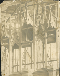 24 Afbraak van het orgel van de Koorkerk te Middelburg voor de overbrenging van voor de ramen naar het dorsaal