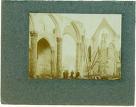 760 Voorbereiding restauratie van de St. Jacobskerk te Vlissingen / mr de Rijcke. Dec. 1912. 1 foto ; 12 x 17 cm.