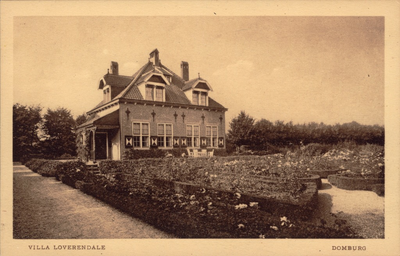10080 Villa Loverendale Domburg. Gezicht op villa Loverendale met tuin te Domburg