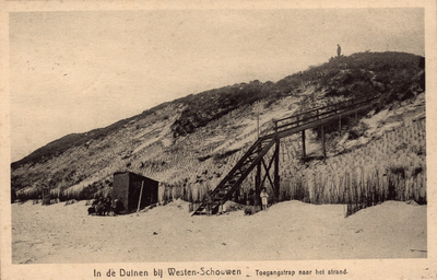 10248 In de Duinen bij Westen-Schouwen Toegangstrap naar het strand. Badgasten bij de trap naar het strand in de duinen ...
