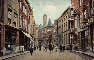 10340 Lange Delft. Middelburg. Gezicht in de Lange Delft te Middelburg met achter de toren van de Provinciale Bibliotheek