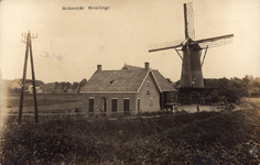 11124 Molenzicht Biezelinge. Geicht op de molen te Biezelinge, met woning, schuur en molenaar