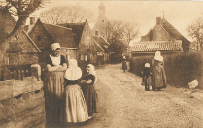 1207 Dorpsgezicht Vrouwenpolder. Village View. Zeeland (Holland). Gezicht op Vrouwenpolder