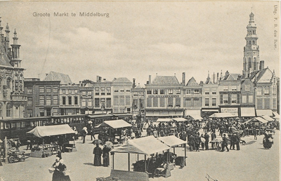 1594 Groote Markt te Middelburg. De weekmarkt op de Grote Markt te Middelburg met de tram