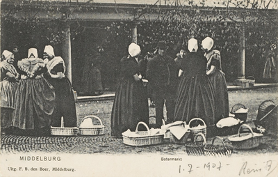 1631 Middelburg Botermarkt. Vrouwen met hun handel op de Botermarkt te Middelburg