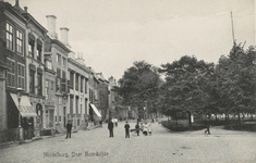 1696 Middelburg, Dam Noordzijde. Gezicht op de noordzijde van de Dam te Middelburg