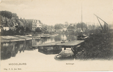 1778 Middelburg Balkengat. Gezicht op het Balkengat te Middelburg met drijvende boomstammen en een bij een hijskraan ...