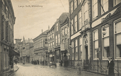 1850 Lange Delft, Middelburg. Gezicht op de Lange Delft te Middelburg, met rechts Grand Hotel Verseput. De ...