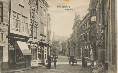 1857 Middelburg Langedelft. Gezicht op de Lange Delft te Middelburg; rechts de hoek met de Segeerstraat en in het ...