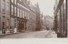 1862 Gezicht op de Lange Delft te Middelburg ter hoogte van de Nieuwe Kerkstraat