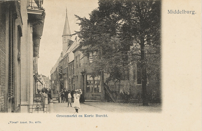 1923 Groenmarkt en Korte Burcht. Middelburg. Gezicht op de Korte Burg te Middelburg met rechts de hoek van de ...