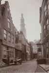 2026 Gezicht in de Nieuwstraat te Middelburg met op de achtergrond de Abdijtoren