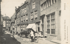 2028 Nieuwstraat met Militair Tehuis Middelburg. Gezicht in de Nieuwstraat te Middelburg