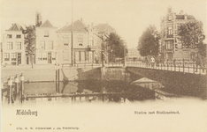 2125 Middelburg Station met Stationsstraat. Gezicht in de Stationsstraat met de brug en de Korendijk te Middelburg