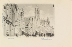 2154 Vlasmarkt. Middelburg. Gezicht in de Vlasmarkt te Middelburg met op de achtergrond de stadhuistoren