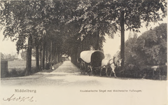 2187 Middelburg Koudekerksche Singel met Walchersche Huifwagen. Gezicht op een paard met huifwagen op de ...